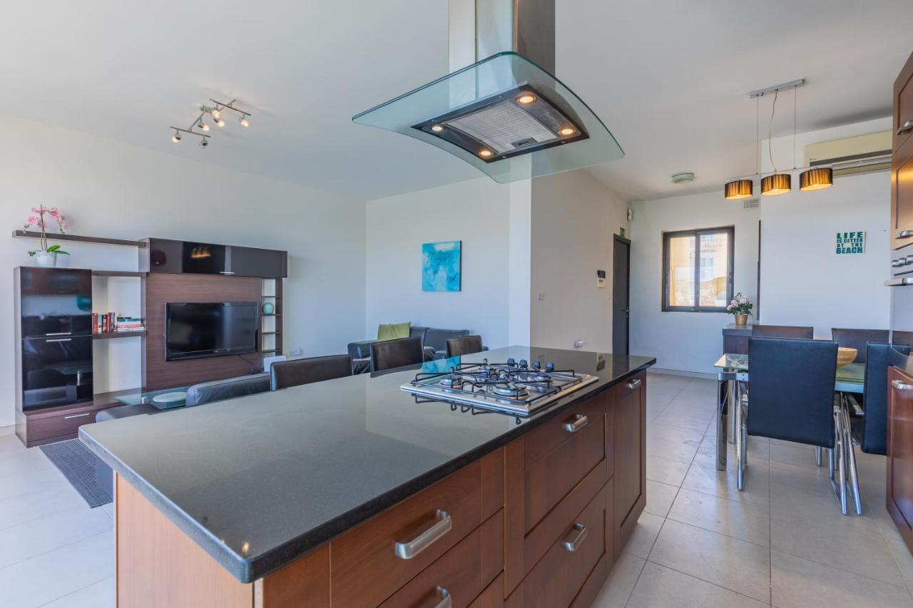 Gorgeous Two Bedroom Sea View In Marsascala Марсаскала Екстериор снимка